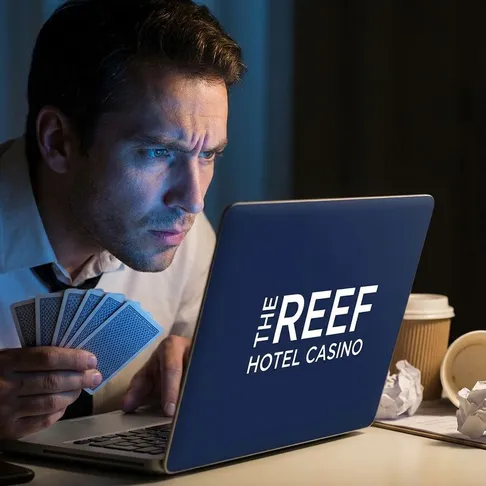Poker online al The Reef Hotel Casino